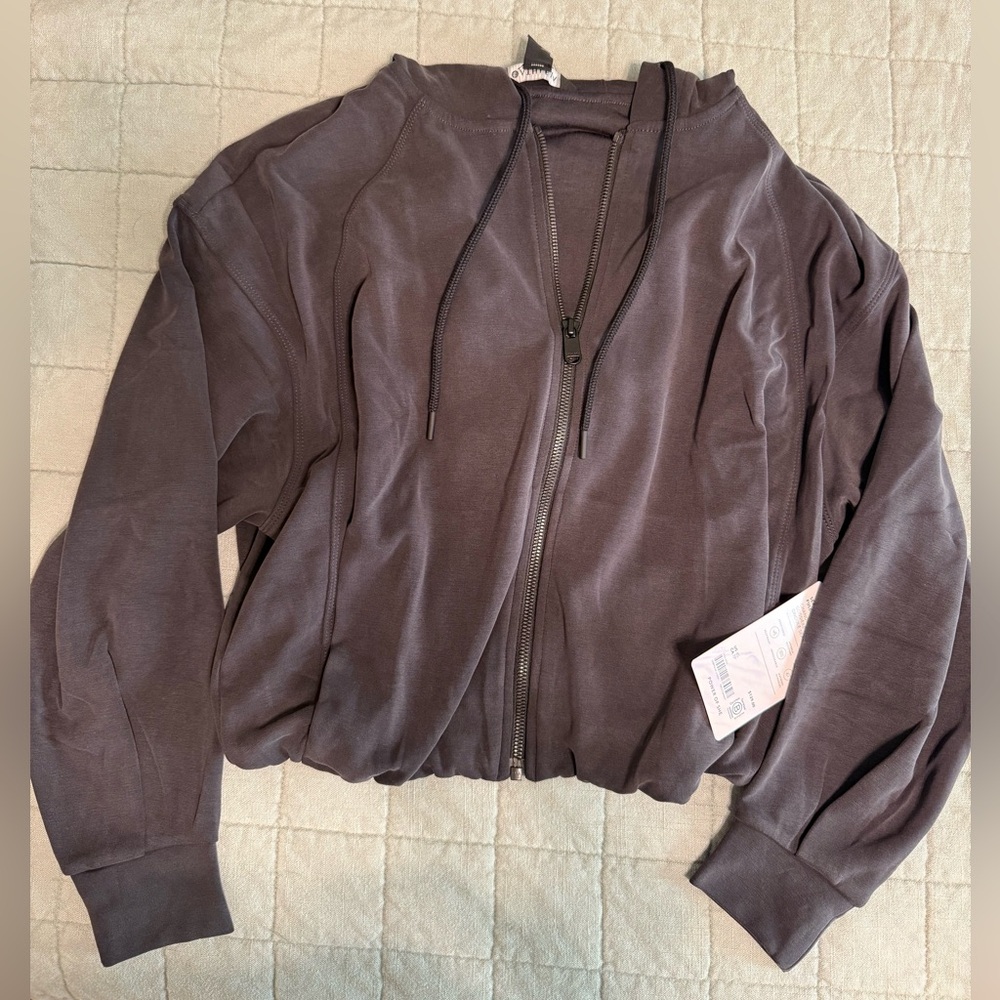 Athleta Seasoft Full Zip Jacket in Gray
